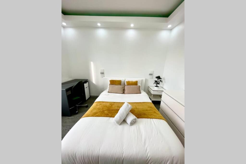 Magnifique De 110m2 - Grand Parking- Pas Loin De Paris * Epinay-sur-Orge