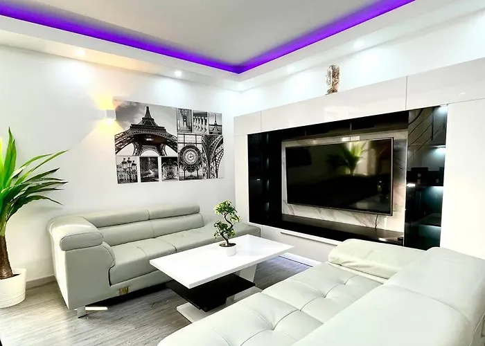 Magnifique Villa De 110M2 - Grand Parking- Pas Loin De Paris