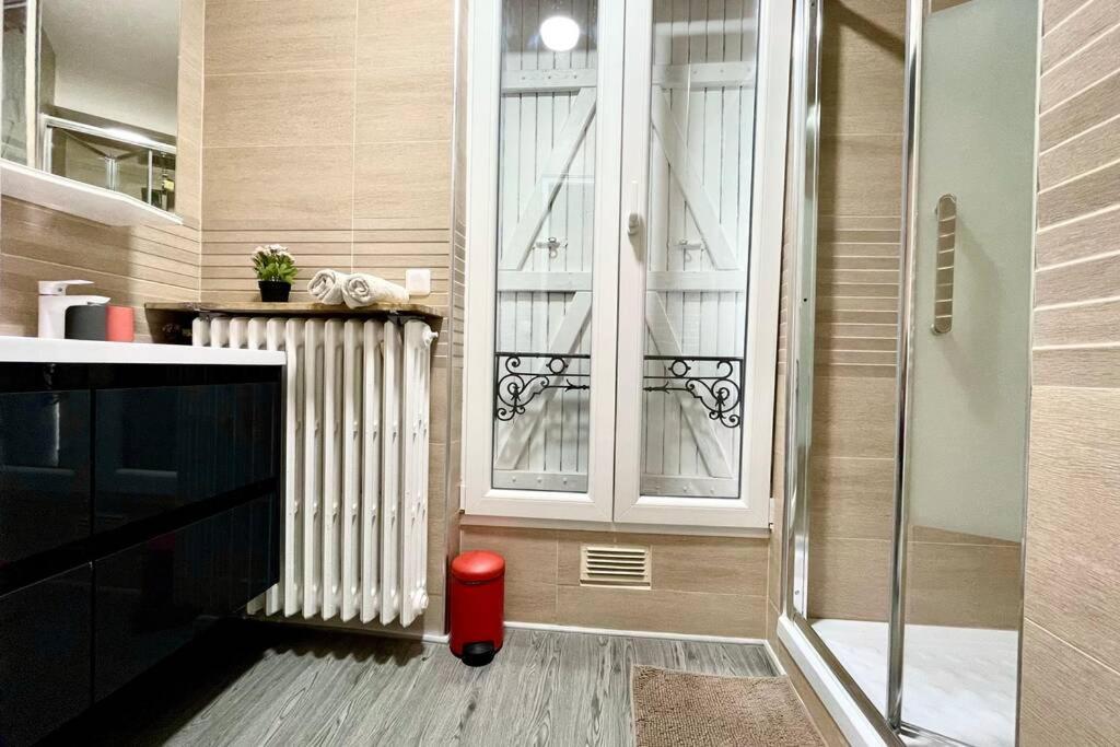 Magnifique De 110m2 - Grand Parking- Pas Loin De Paris
