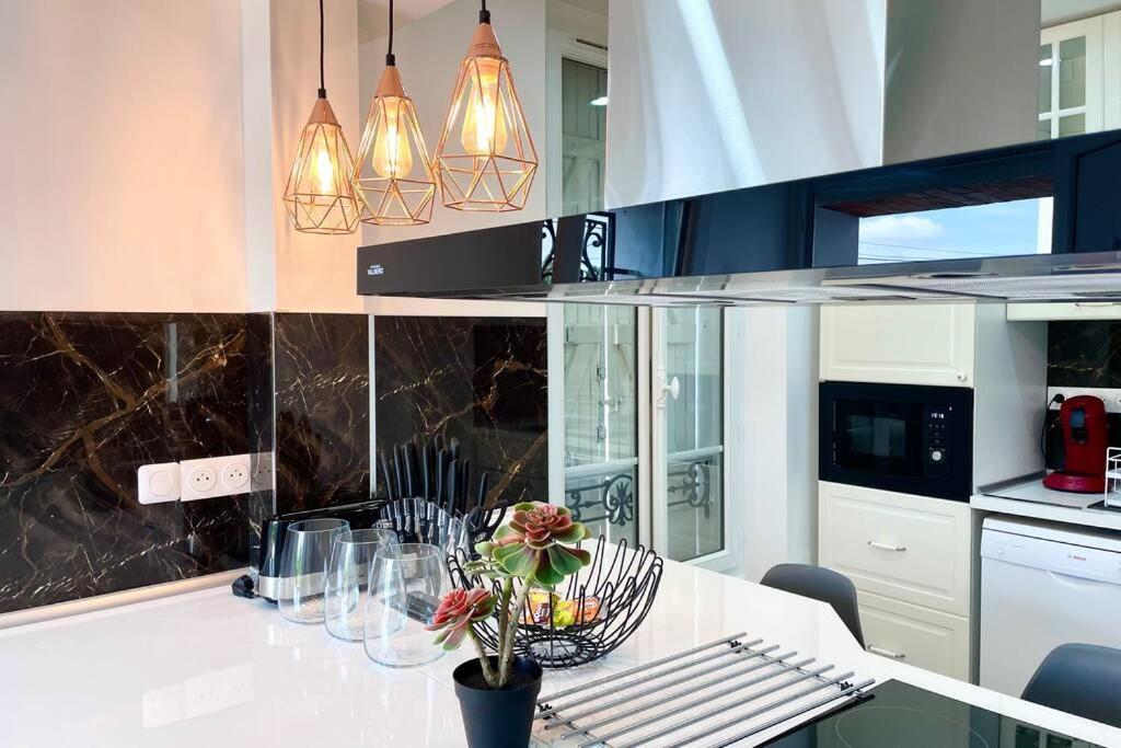 Villa Magnifique De 110m2 - Grand Parking- Pas Loin De Paris *